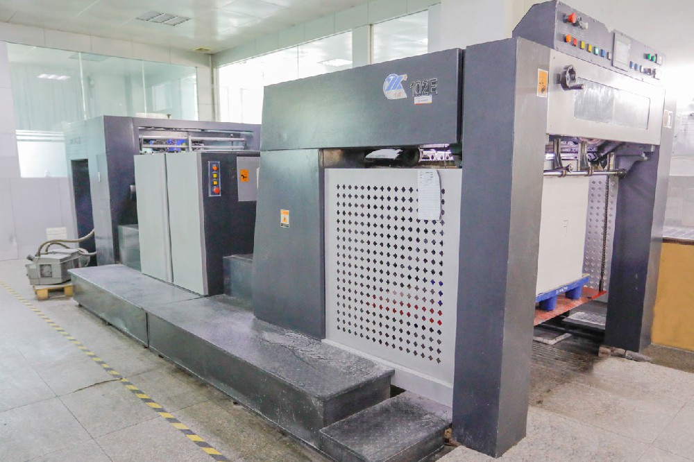 全自動(dòng)壓紋機(jī) 