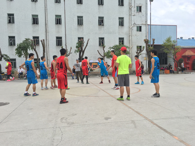 “隆豐杯”籃球賽中勇奪亞軍